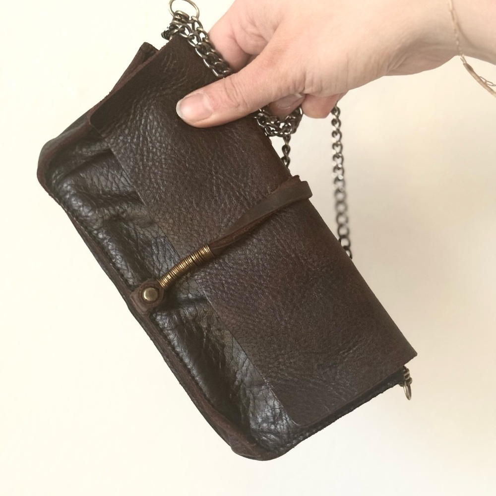 JO Chic Brown Boot Leather Clutch Wallet with Crossbody Chain - Picture 4 of 10